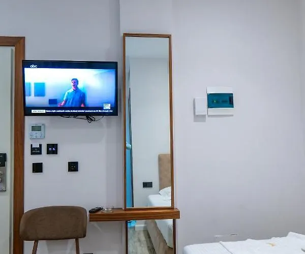 Semajo Hotel 3*