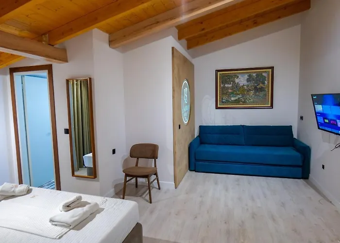 Semajo Hotel