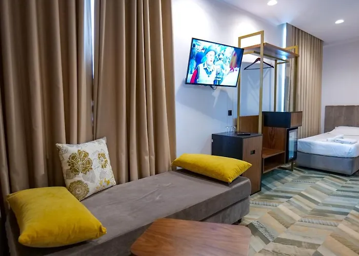 Semajo Hotel 3*