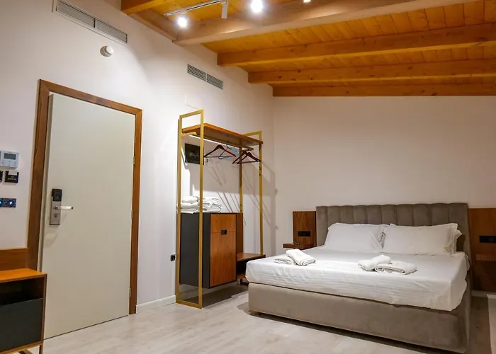 Semajo Hotel