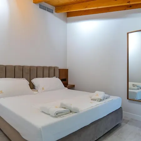 Semajo Hotel 3*