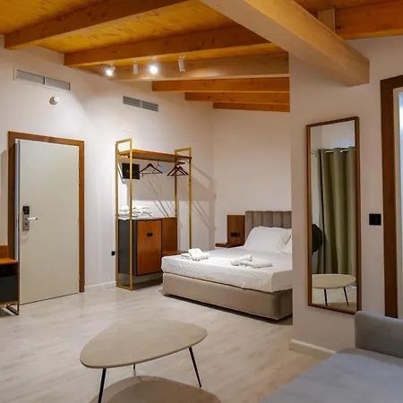 Semajo Hotel