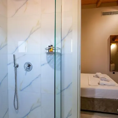 Semajo Hotel 3*